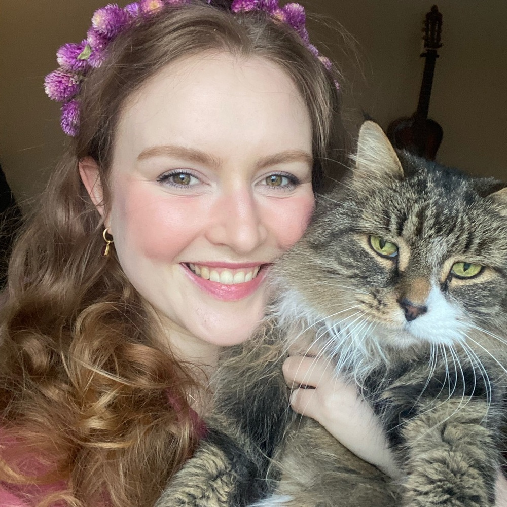 Meet your Posher, Caitlin